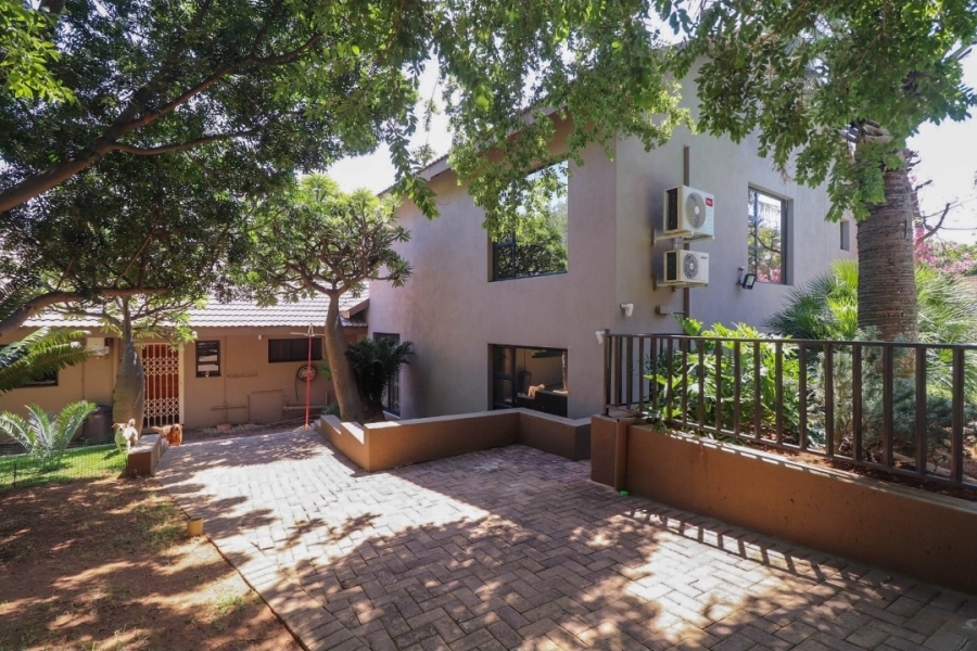 5 Bedroom Property for Sale in Protea Park North West